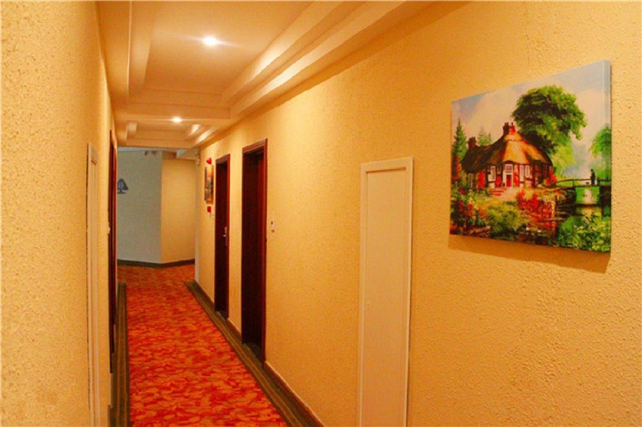 Greentree Inn Shanghai Expo Site South Yanggao Road Subway Station Express Hotel Exterior photo